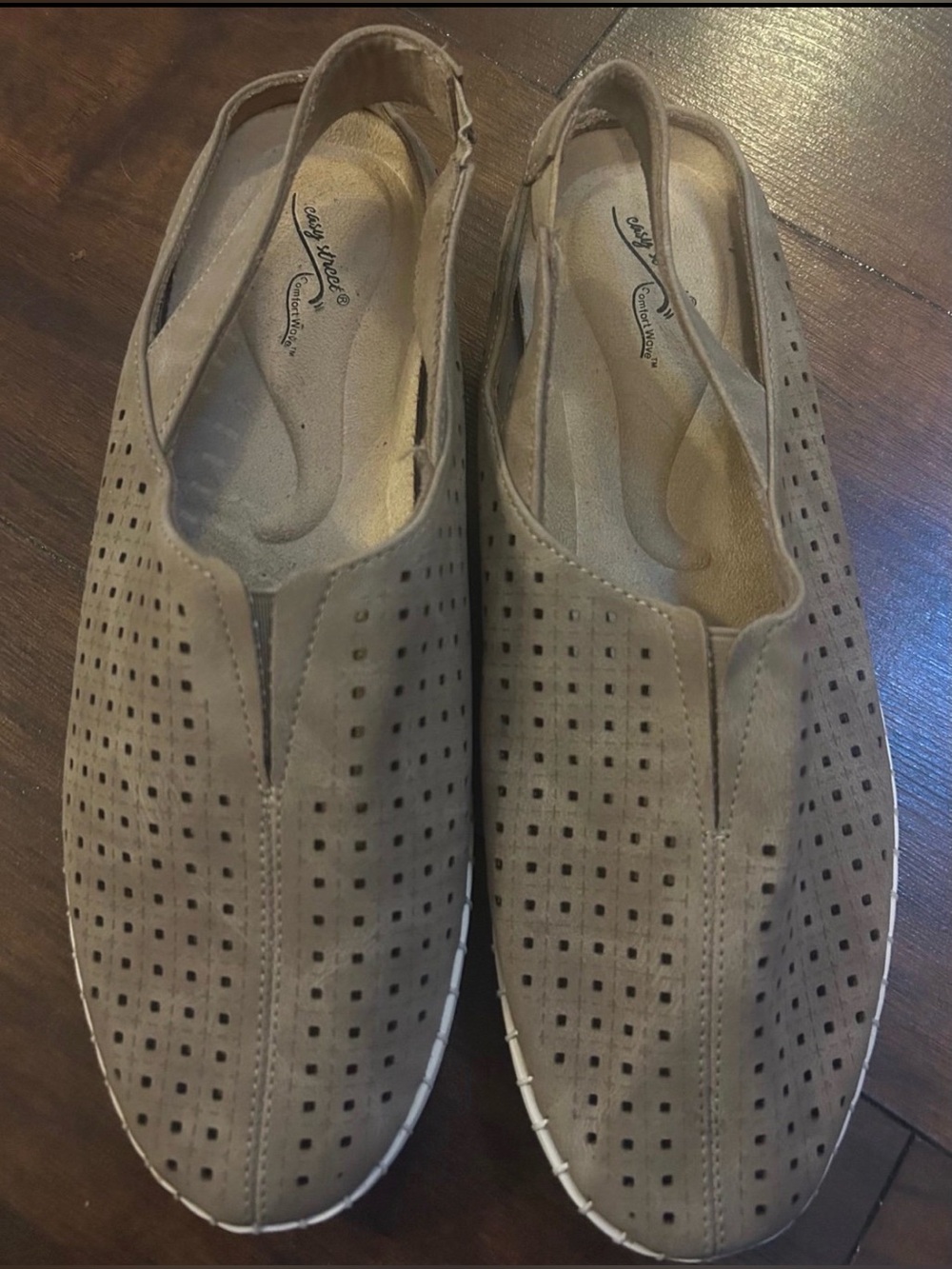 Easy street comfort wave sling back shoes size 8 wide